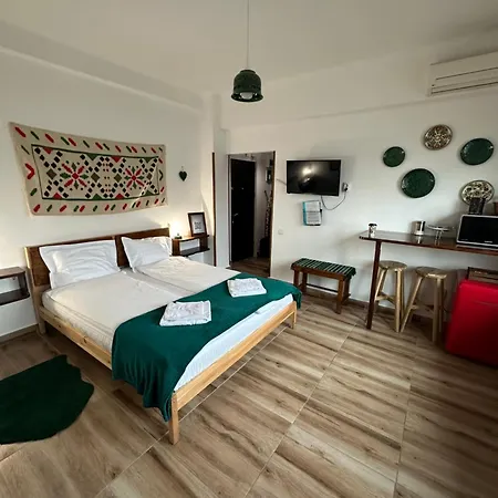 Apartment Romanian House *